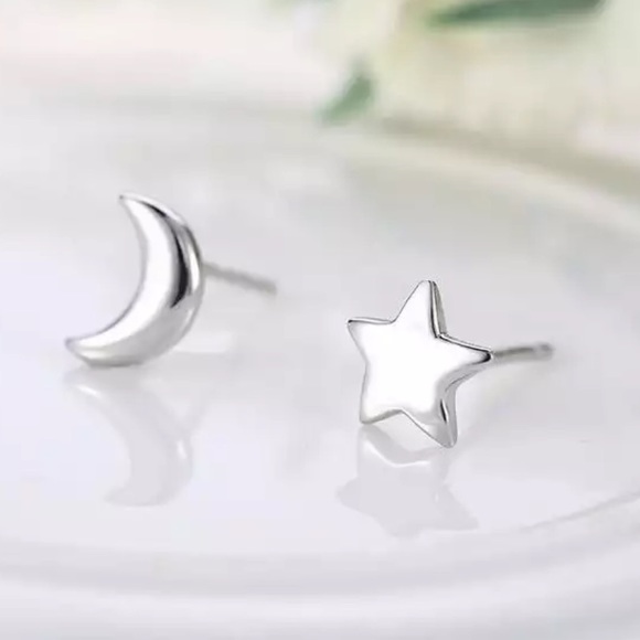 925 Silver Moon and Star Stud Earrings - Picture 2 of 6